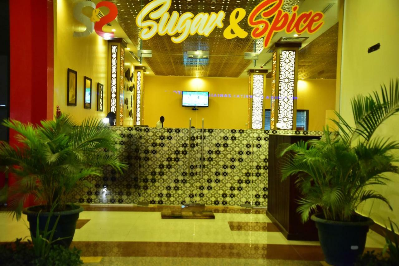 Hotel Blue Sapphire دار السلام المظهر الخارجي الصورة